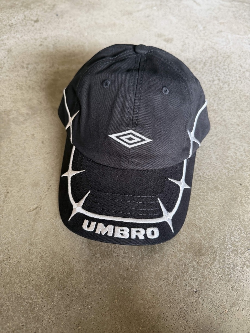 Umbro slam jam spine hat